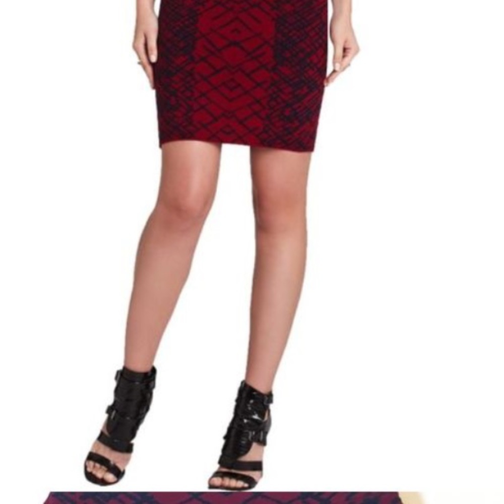 BCBG Jacquard body con